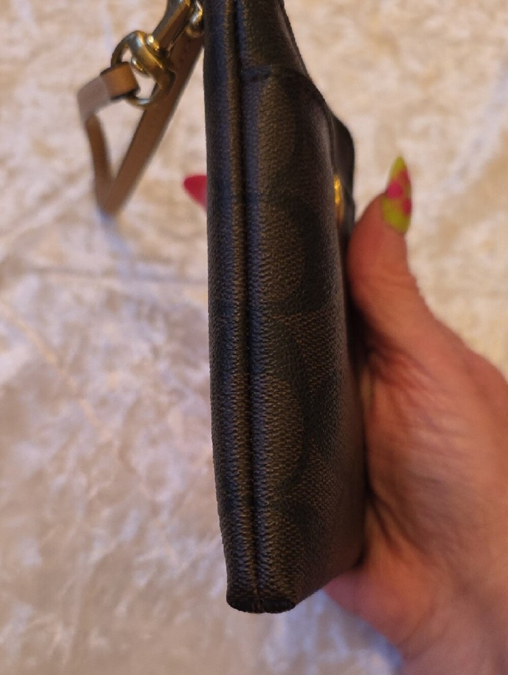 Coach NWOT Chic Compact Dark Brown Signature Wristlet Wallet with Tan Strap - Picture 5 of 13